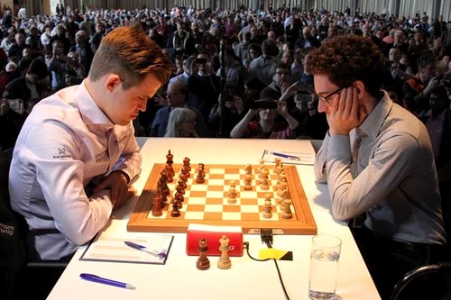 Carlsen și Caruana, duel de la distanță jpeg