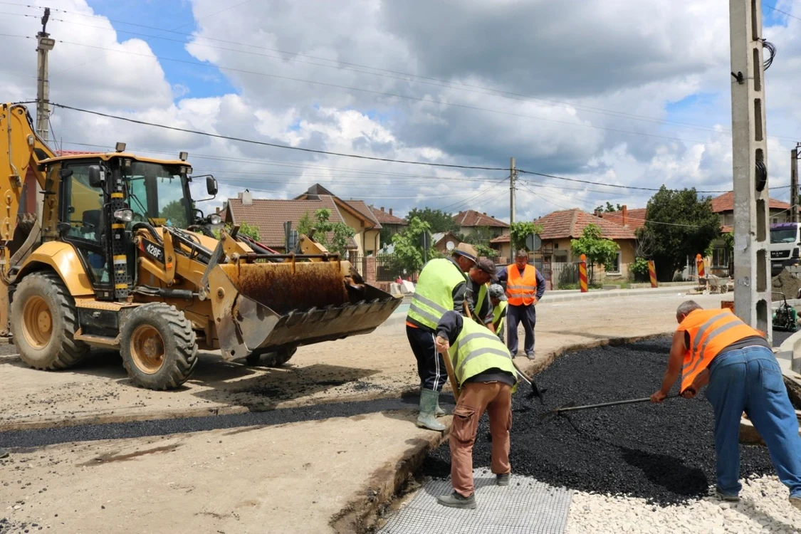 Aici se construieşte sensul giratoriu FOTO Alexandra Georgescu