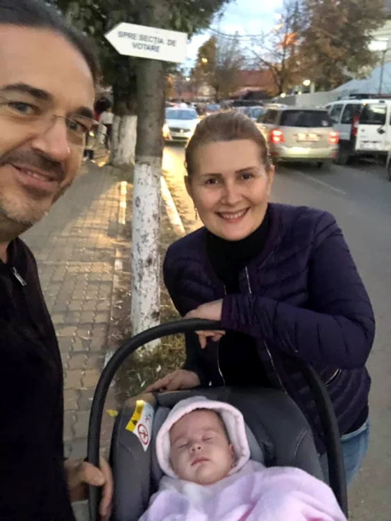 5 alessandra stoicescu la vot 2019 jpg jpeg