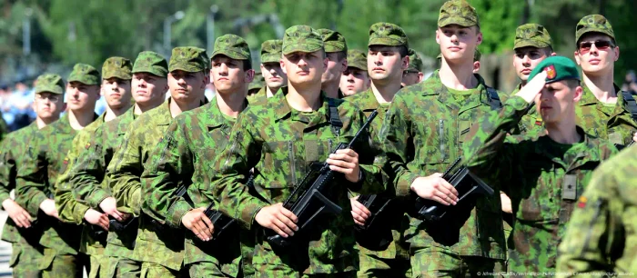 Tineri recruţi ai armatei lituaniene