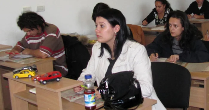 Viitorii şoferi pot plăti în rate orele de teorie, dar şi pe cele de practică