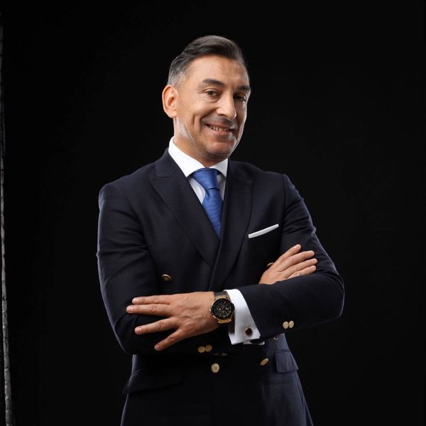 Dieta care îl menține în formă pe Ilie Dumitrescu. Ce mănâncă la miezul nopţii şi ce băuturi alcoolice consumă
