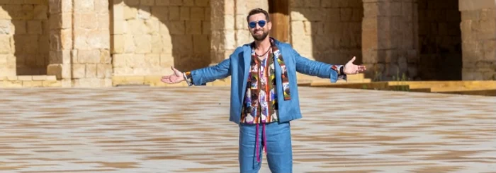 Dani Oțil, prezentatorul emisiunii Power Couple foto: Antena 1