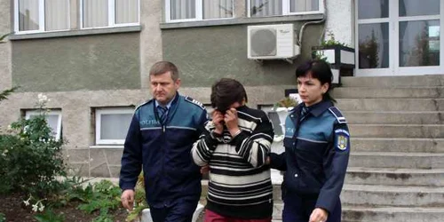 Furtul s-a produs cu ajutorul agentului de pază
