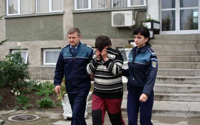 Furtul s-a produs cu ajutorul agentului de pază