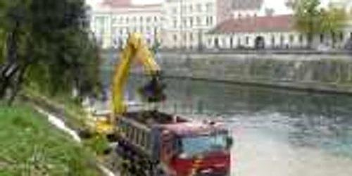 Malurile Crișului Repede vor fi ideale pentru promenadă