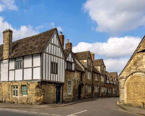 Satul Lacock, UK FOTO Shutterstock