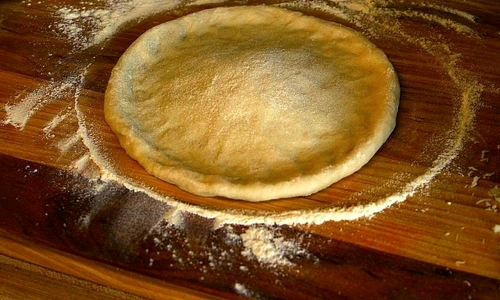 aluat de pizza jpeg