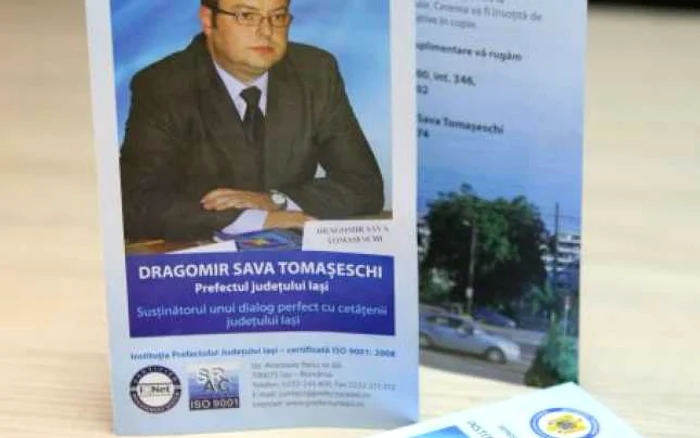 Pliant realizat de prefectul Iaşiului, Dragomir Tomaşeschi    FOTO: Dan Luca