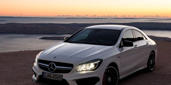 Mercedes-Benz CLA 45 AMG 5