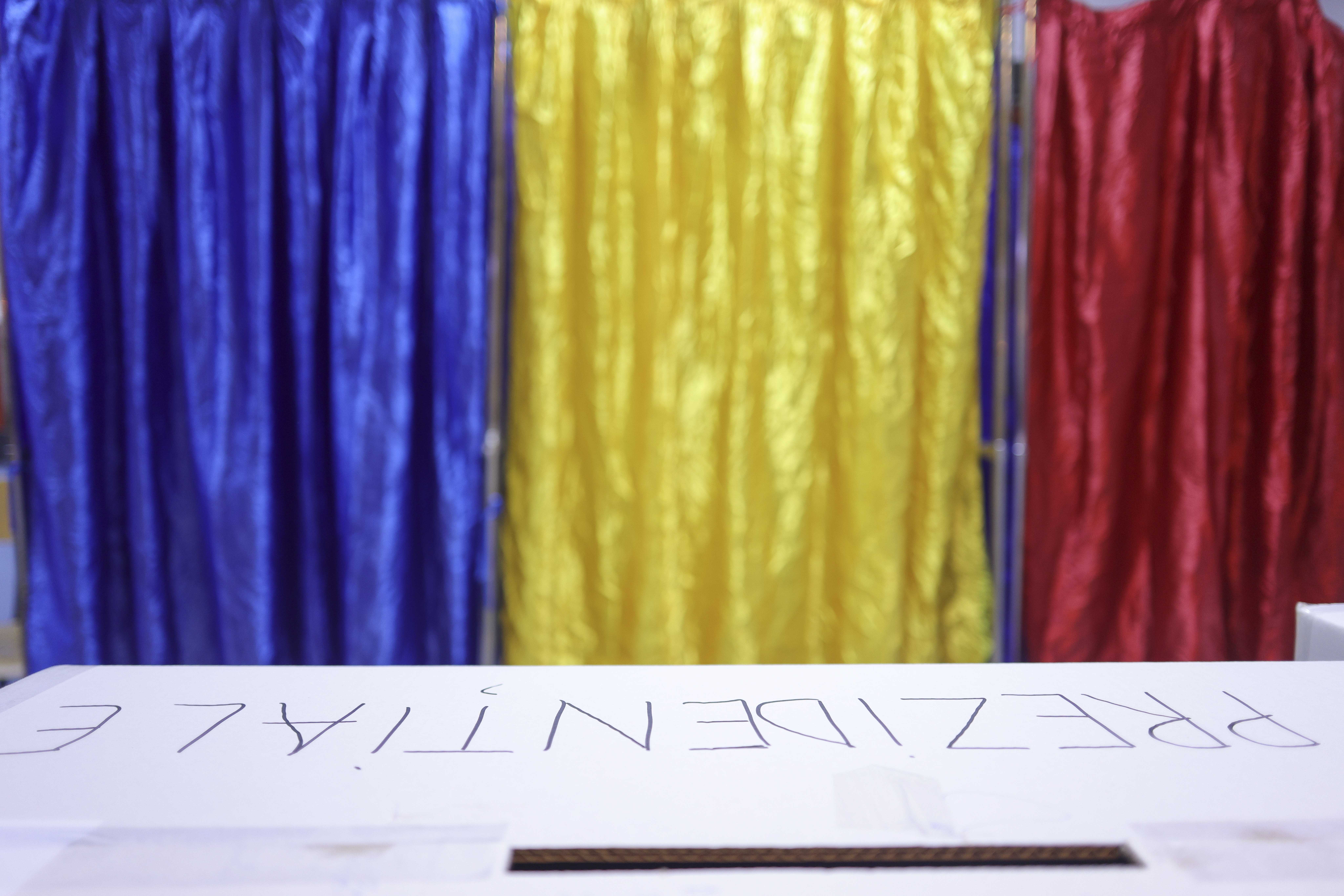 Când începe votul în diaspora la alegerile prezidențiale 2025. Românii din străinătate au la dispoziție 3 zile pentru a vota