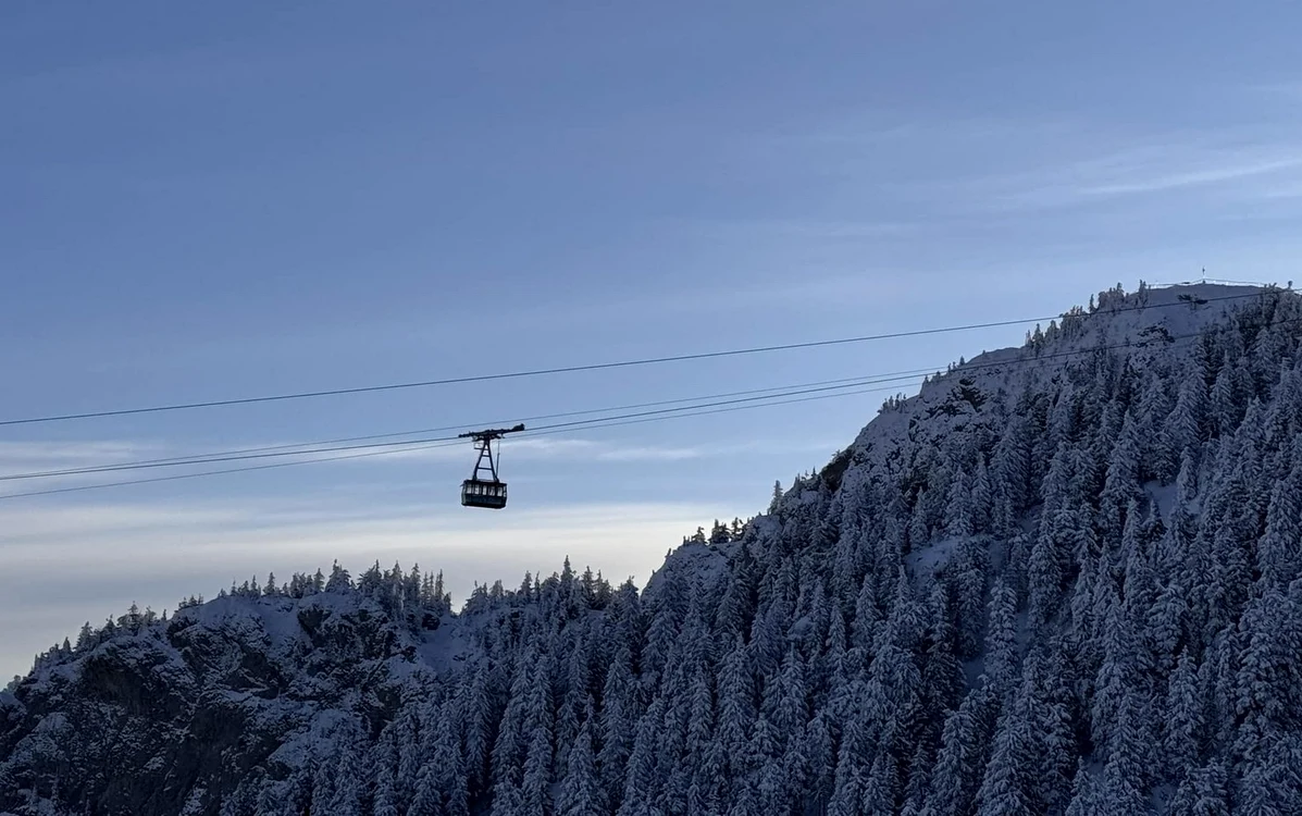 Teleferic în poiana Brașov. Foto: Info Turism Poiana Brașov. Facebook