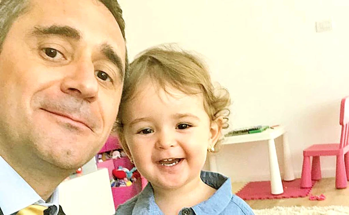 
    Gabriel Fătu și  Ingrid Ana  Fătu (2 ani)  