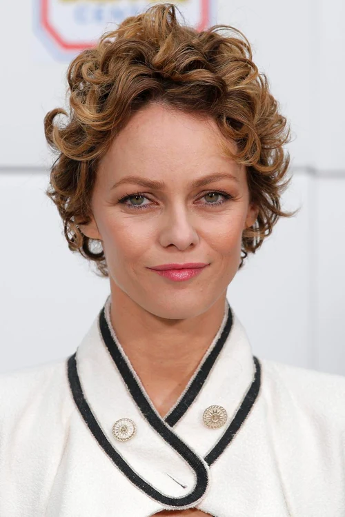 
    Vanessa Paradis (Reuters)  