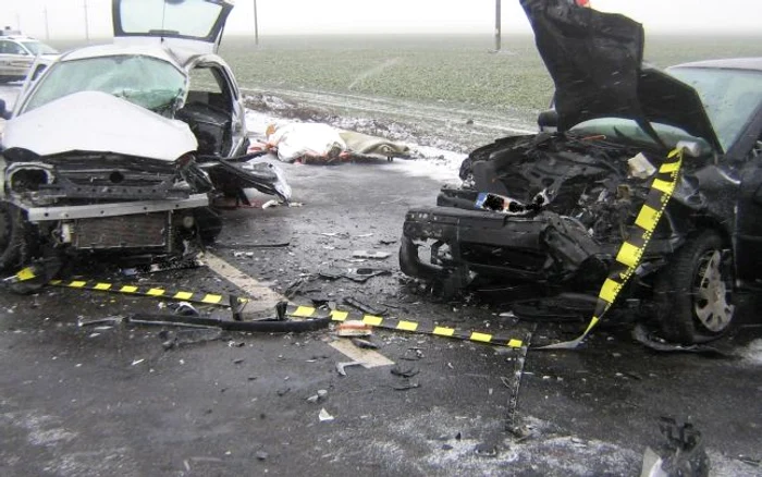 Din maşini nu au mai rămas decât nişte fiare contorsionate