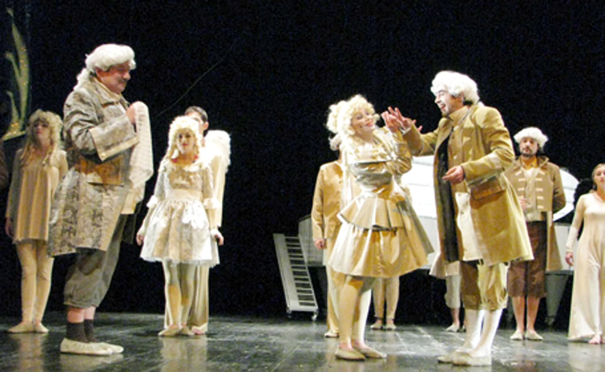 Actorii Teatrului „Mihai Eminescu“ din Botoşani sunt interesaţi să joace şi la Suceava