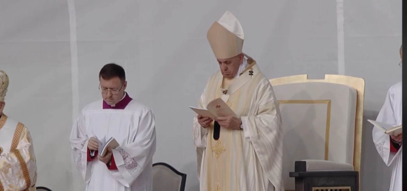 papa francisc la blaj. foto captura video