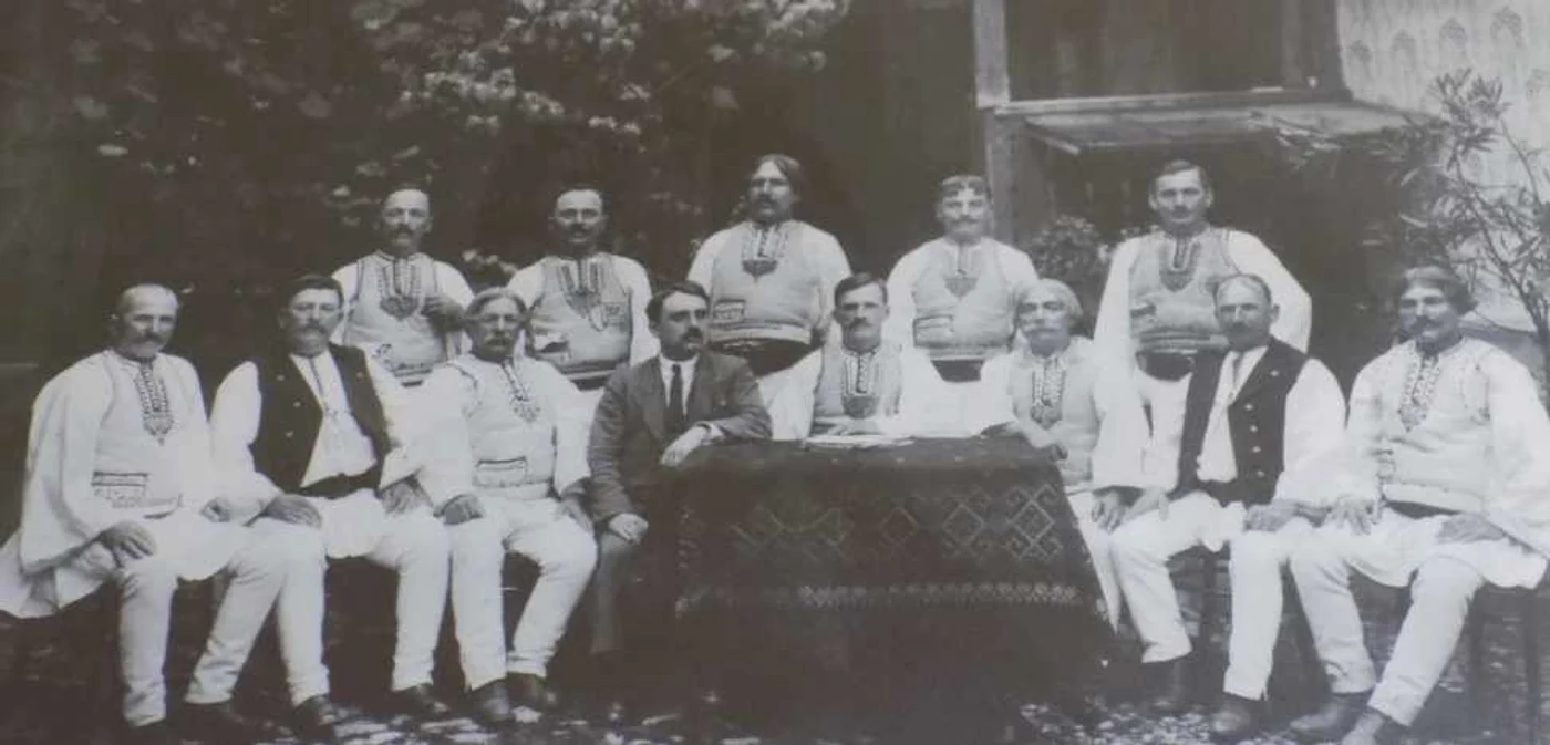 Primul consiliu de administratie al Bancii Pastorul - Fotografie de Emil Fischer