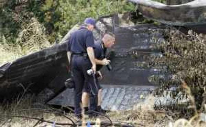 Epava unui avion Piper PA-34 şi cadavrele a patru persoane au fost găsite ulterior într-o zonă împădurită din Lyon County