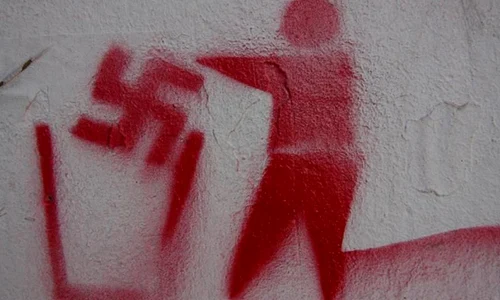 TOP 8 Arme ”infantile” folosite împotriva nazismului jpeg