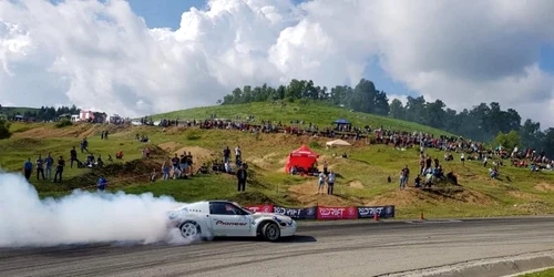 camoionat de drifturi Foto