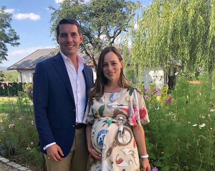 
    Nicoleta Cîrjan,  alături de micuţa Iris Anna Foto: Nicoleta Cîrjan / Facebook    