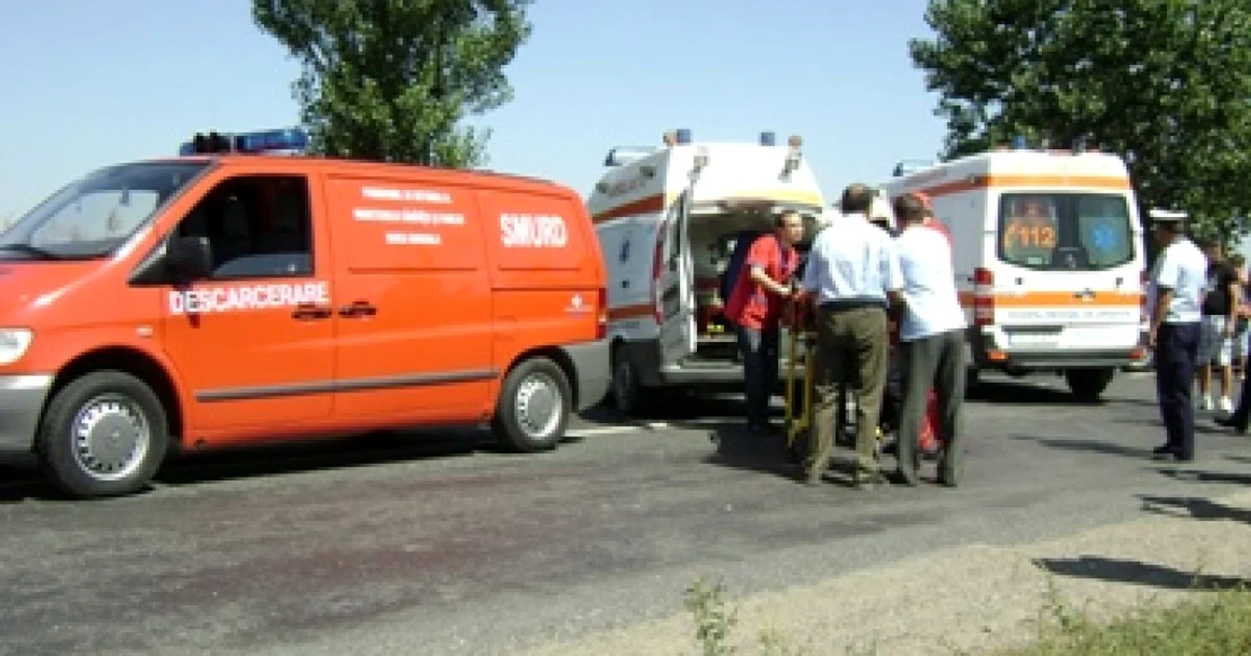 Bacău: Un angajat E.On a murit, iar altul este în comă după un accident rutier