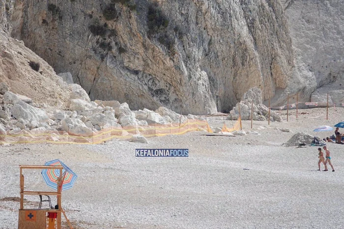 Alunecare de teren pe Myrtos, una dintre cele mai iubite plaje ale Greciei Foto: FB/Kefalonia focus