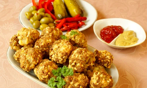 Sausage balls with cheddar jpeg