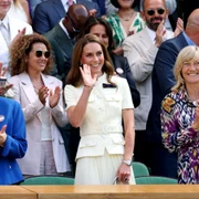 Simona Halep și Daniel Dobre, lângă Kate Middleton, în Loja Regală de la Wimbledon  Foto Profimedia jpeg