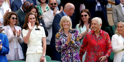 Simona Halep și Daniel Dobre, lângă Kate Middleton, în Loja Regală de la Wimbledon  Foto Profimedia jpeg