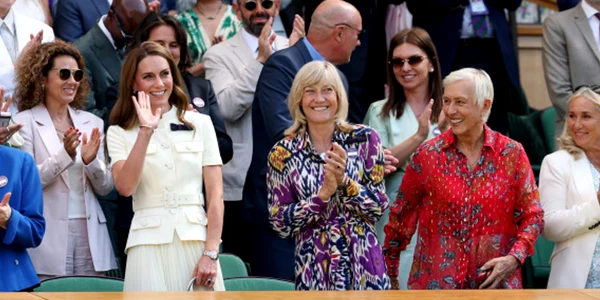 Simona Halep și Daniel Dobre, lângă Kate Middleton, în Loja Regală de la Wimbledon  Foto Profimedia jpeg