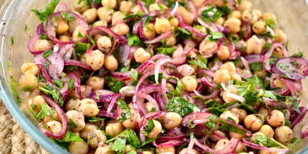 1 salata de naut cu ceapa rosie jpg jpeg