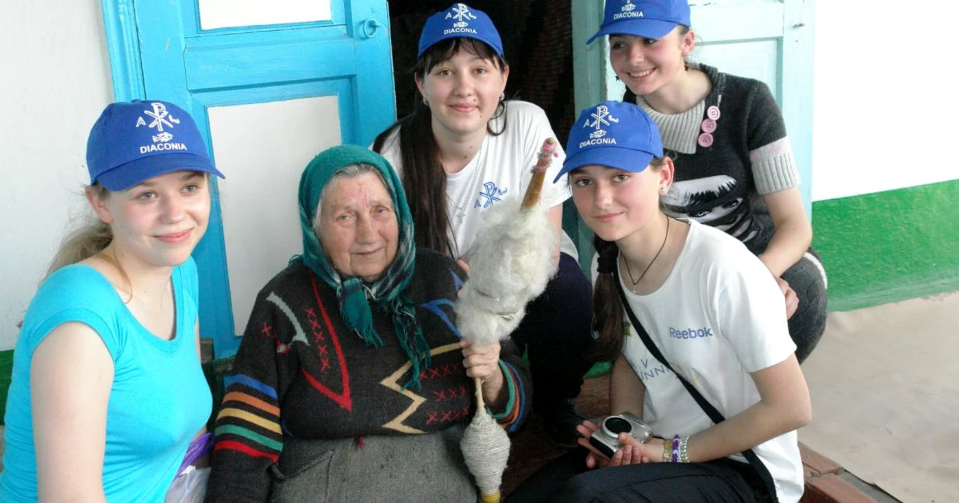 Voluntarii Misiunii Sociale "Diaconia" ajută bătrânii din Republică deja de patru ani. FOTO: Diaconia