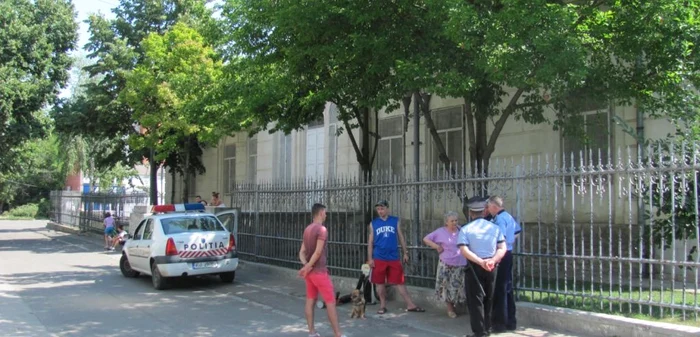 Locuinţa infestată se află la doi paşi de Muzeul Colecţiilor FOTO Sabina Ghiorghe
