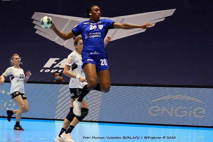 
    Meciul CSM București - CSM Slatina a fost amânatFoto: Marian Burlacu  