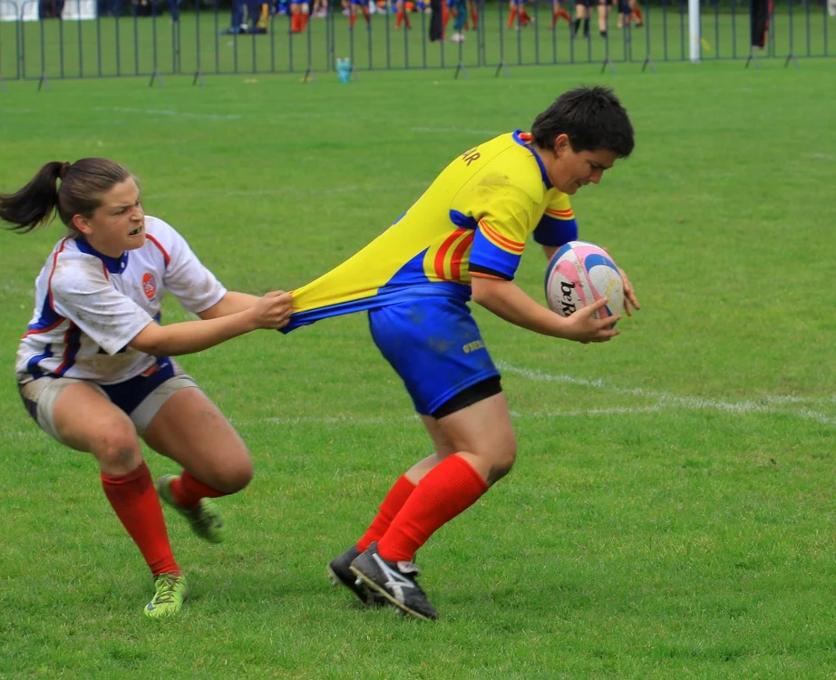 România (m) şi Moldova (f) au câştigat etapa bucureşteană a CE de rugby în 7