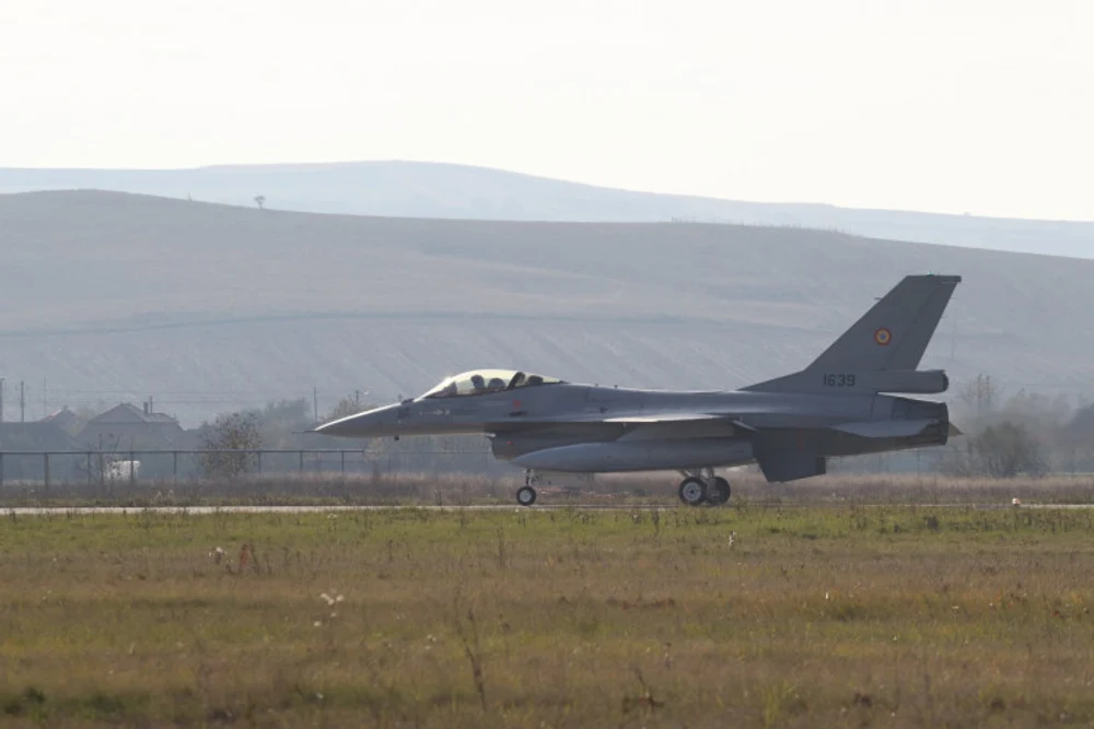 România doboară prima dronă care a pătruns în spațiul aerian