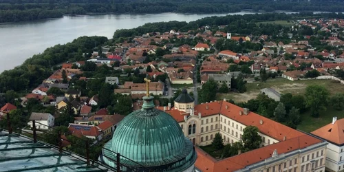 Catedrala Esztergom - cetatea de scaun a Ungariei de la graniţa cu Slovacia Foto Sînziana Ionescu