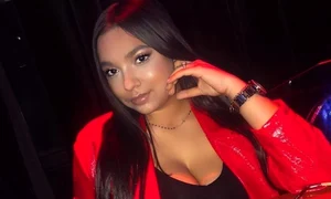     Adriana Simionescu are de mai mulți ani o relație cu Nicu, cel care o duce pe 14 iulie la altar