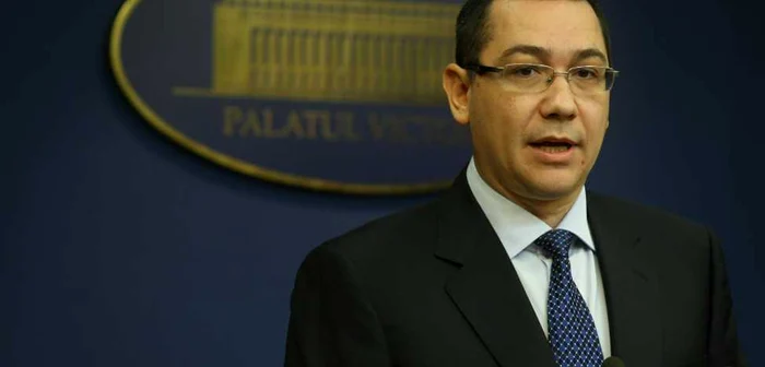 Premierul Ponta a făcut declaraţii vineri dimineaţa   FOTO: Marian Iliescu/Adevărul