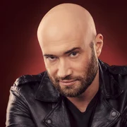 Sătul să i se tot adreseze întrebarea pe care nu mai vrea să o audă, și anume de ce a plecat din juriul emisiunii de la Antena 1, Mihai Bendeac a rupt tăcerea într-un mesaj postat pe rețelele de socializare
