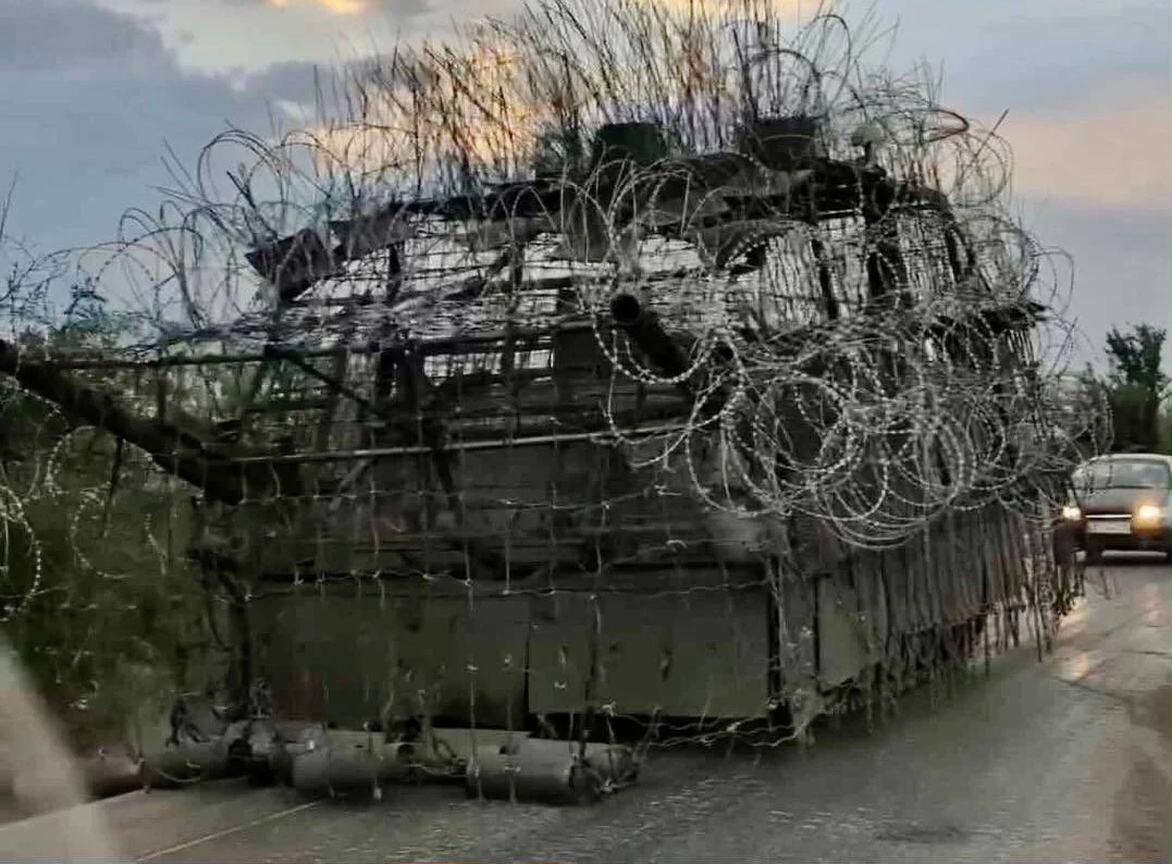 Sfârșitul „dronelor minune” ale Ucrainei? Tancurile „țestoasă” ale Rusiei rezistă atacurilor FPV