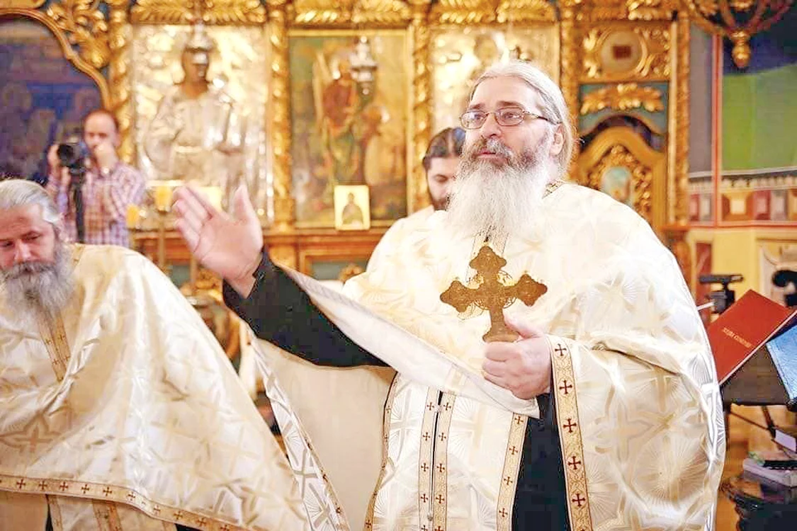 Părintele Calistrat Calinic  are 230.000 de  urmăritori pe YouTube