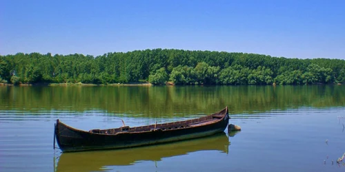 Bratul Borcea foto locuridinromania ro jpg