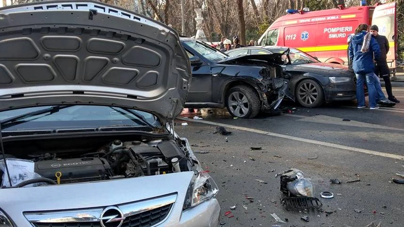 
    Şoferul a provocat haos pe Bulevardul Daciafoto: Inquam photo  