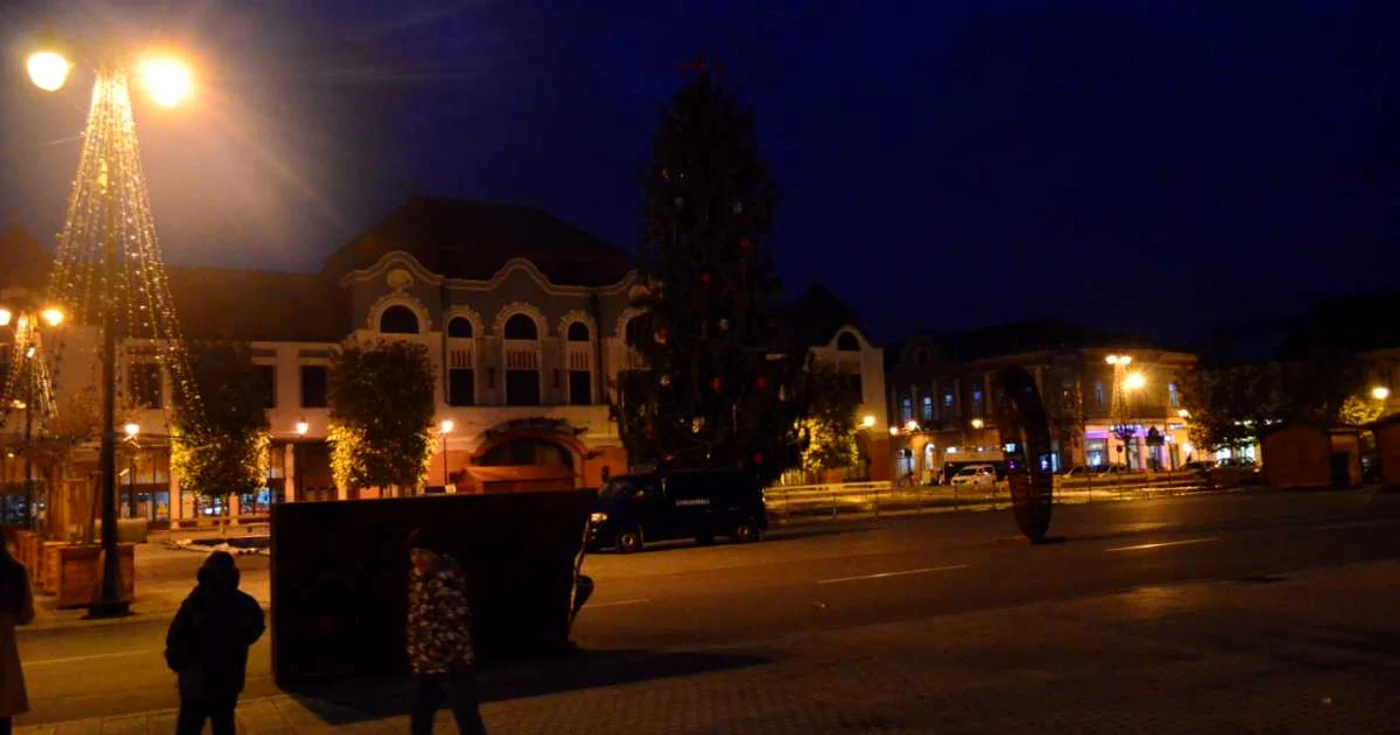 1 Decembrie in Baia Mare, cu targ de Craciun, artificii si Phoenix