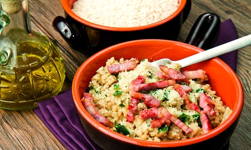 pilaf cu ciuperci si bacon jpeg