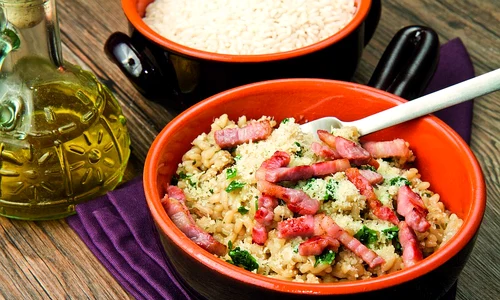 pilaf cu ciuperci si bacon jpeg