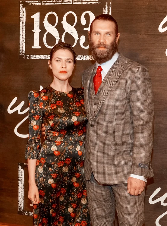 Cu soțul ei, actorul Marc Rissmann. Au o poveste fabuloasă și o fetiță adorabilă -și deja trilingvă!